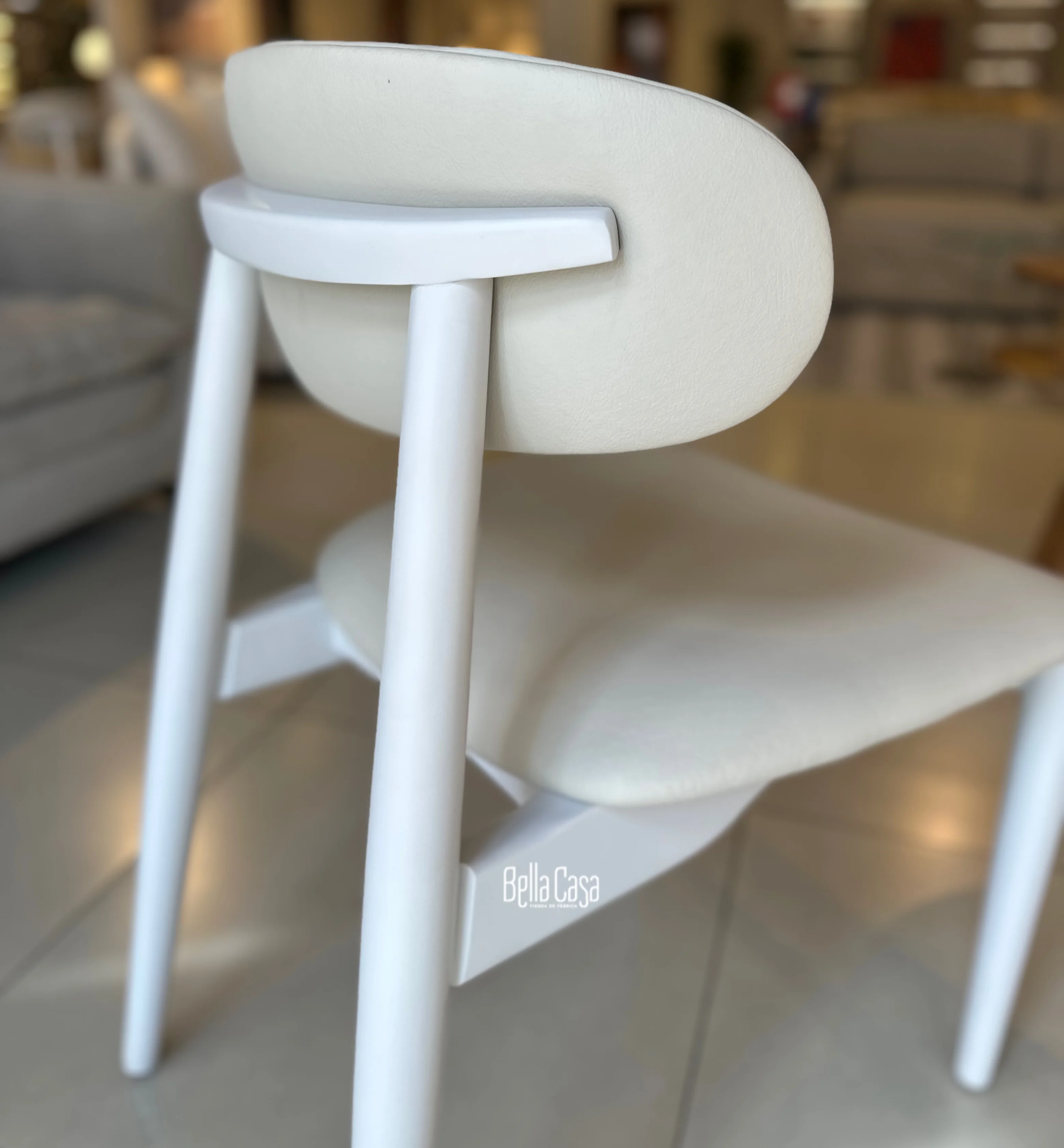 SILLA FERNANDA  MADERA OFF WHITE  ECO CUERO BEIGE