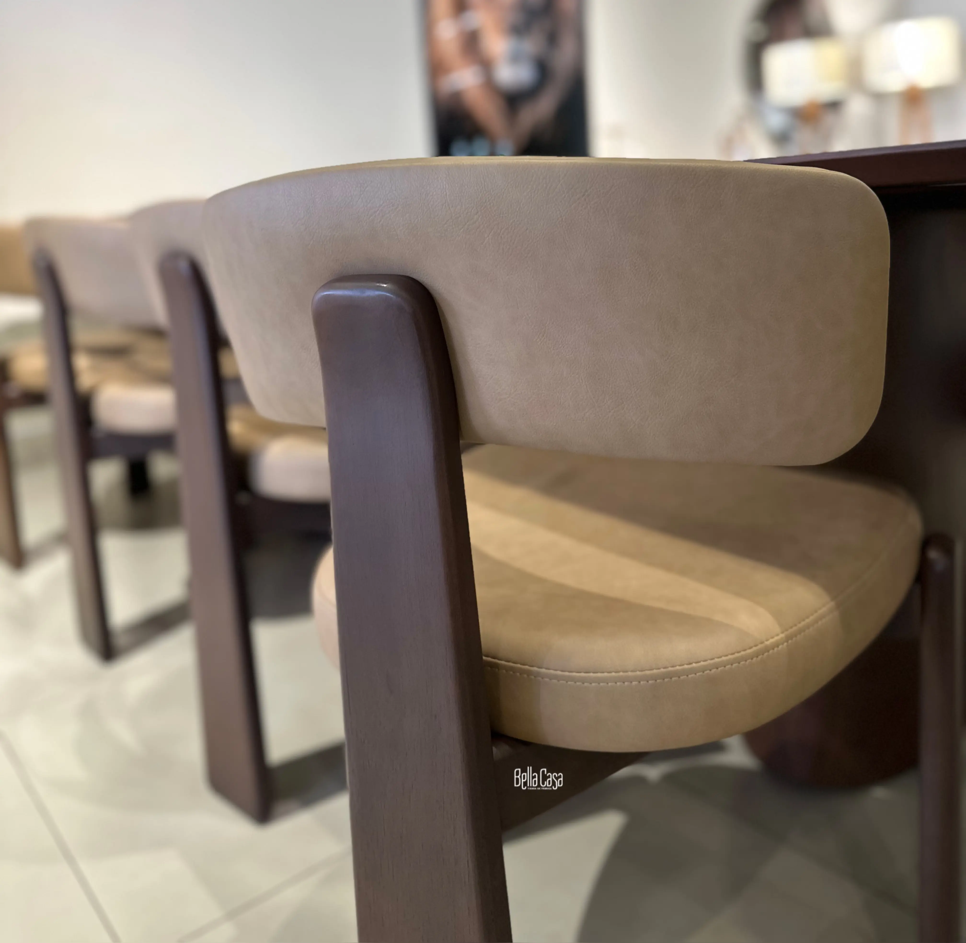 Silla Maggi chocolate  - Vista 3