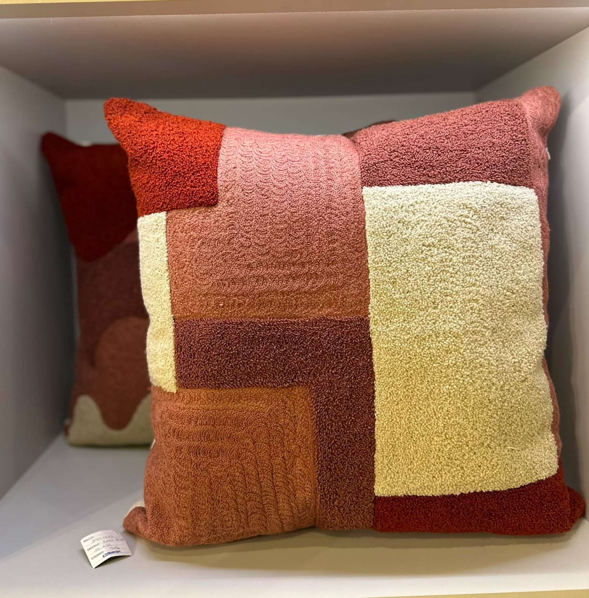 ALMOHADA DECORATIVA 52X52 TRAMADO EN BOUCLÉ - Vista 3