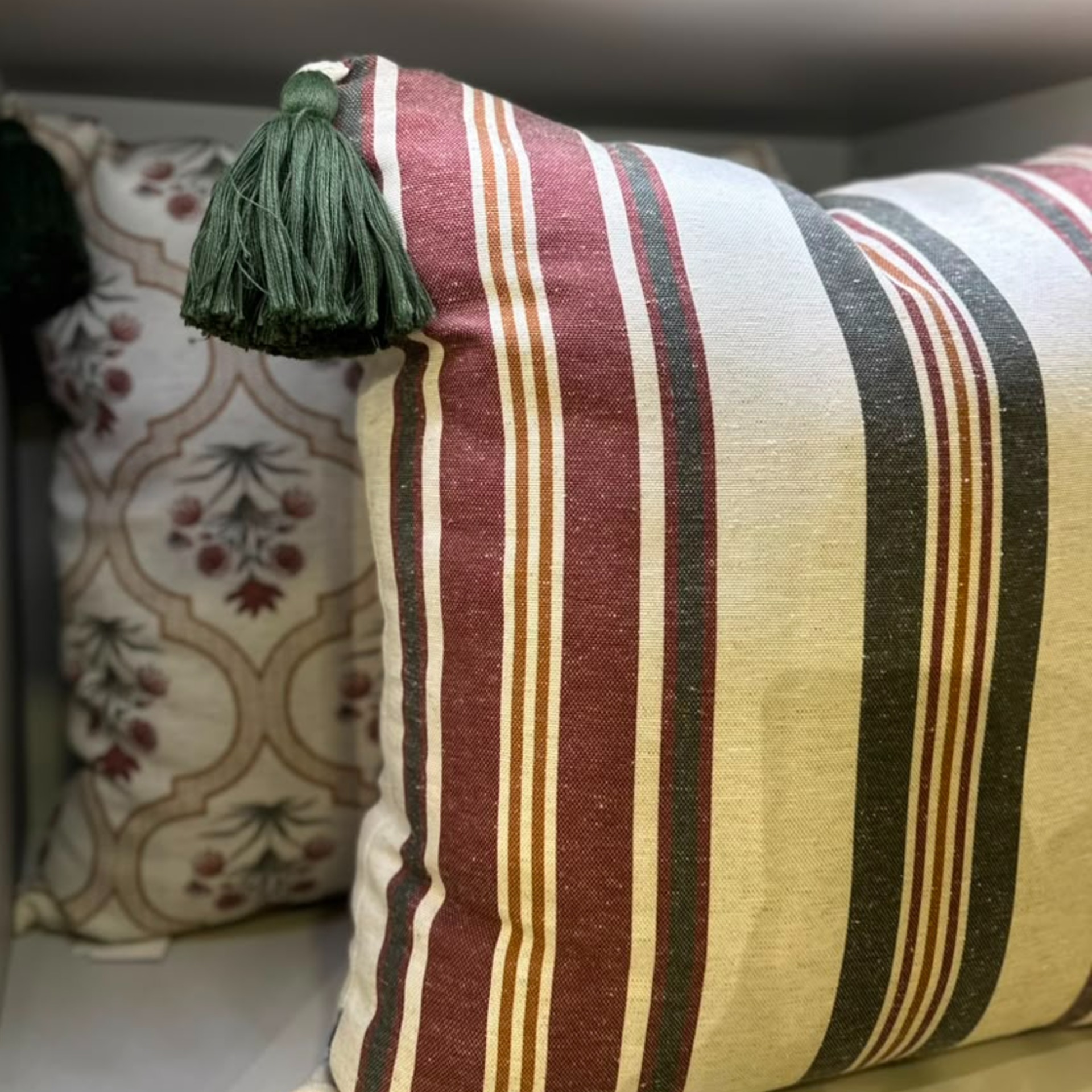 ALMOHADA DECORATIVA 60X60 TELA LINO - Vista 3