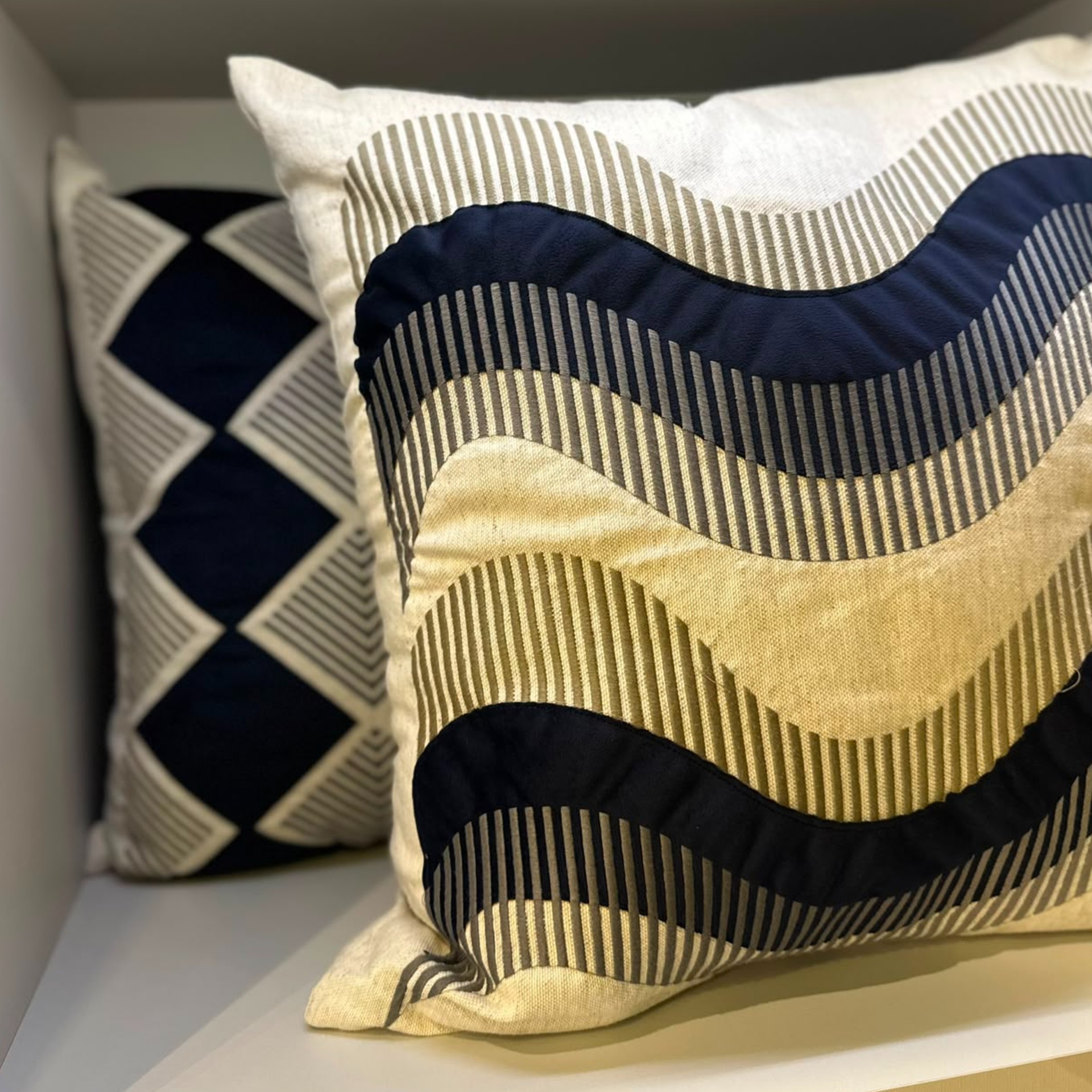 ALMOHADA DECORATIVA 52X52 TRAMADO AZUL 